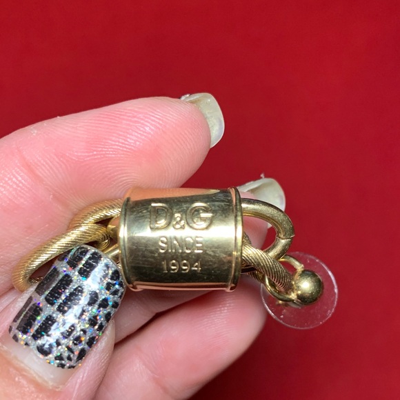 EUC Vintage Dolce and Gabana Gold Chain and Barrel Pierced Earrings - Picture 4 of 6